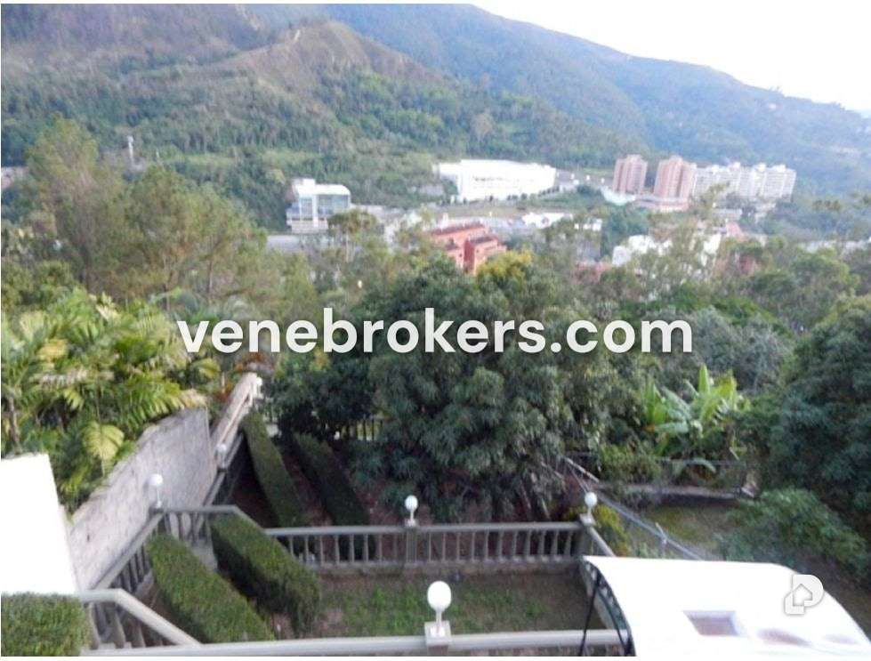 Casa en La Tahona, Caracas – 18