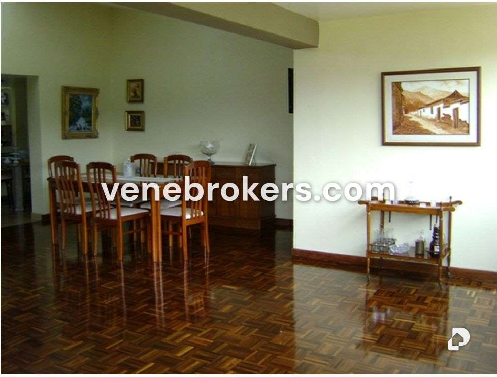 Casa en La Tahona, Caracas – 6