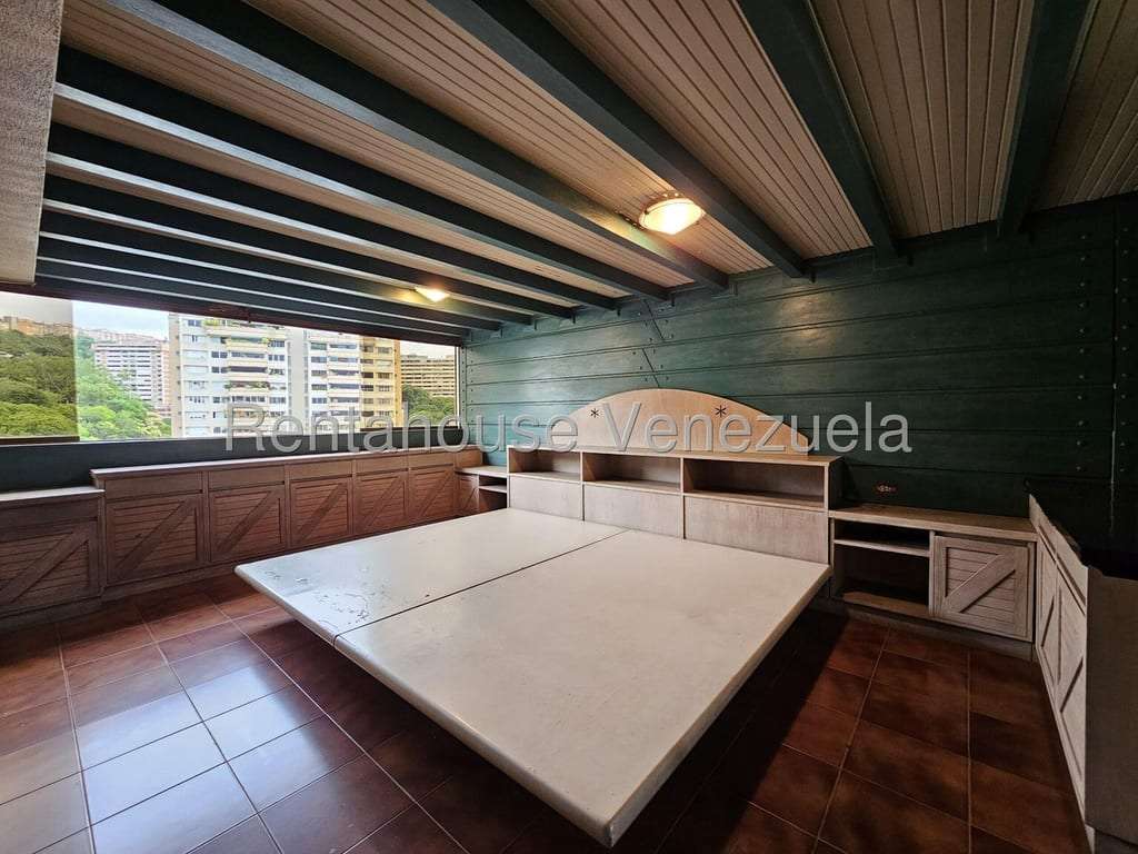 Apartamento en Santa Rosa de Lima, Caracas