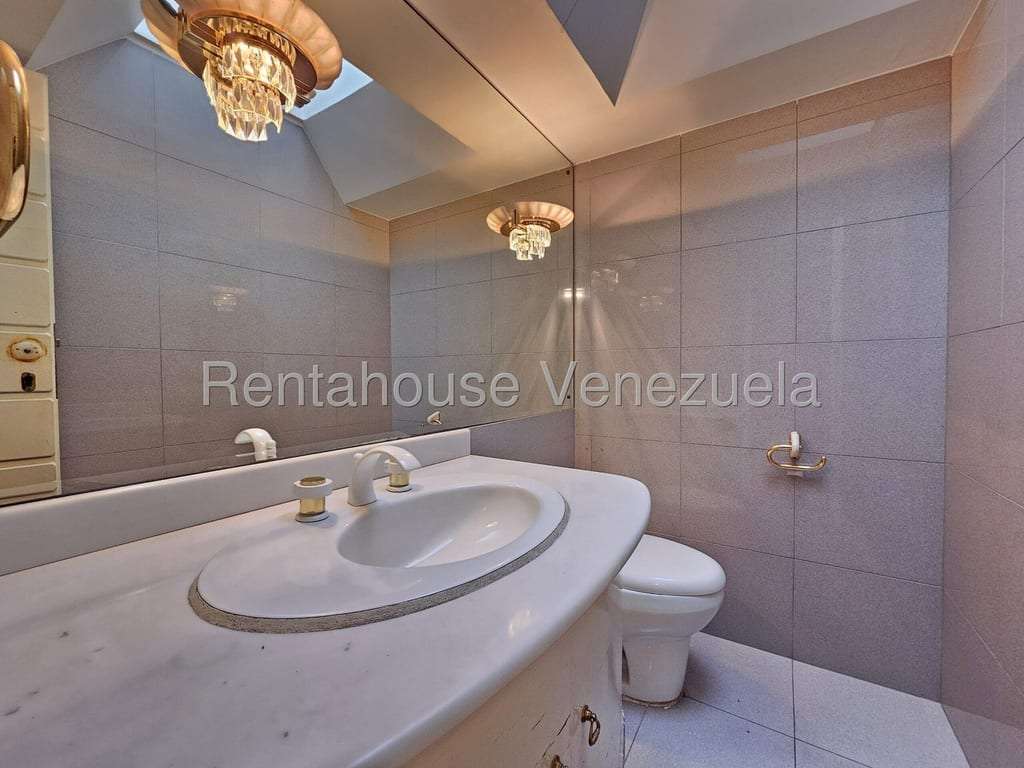Apartamento en Santa Rosa de Lima, Caracas
