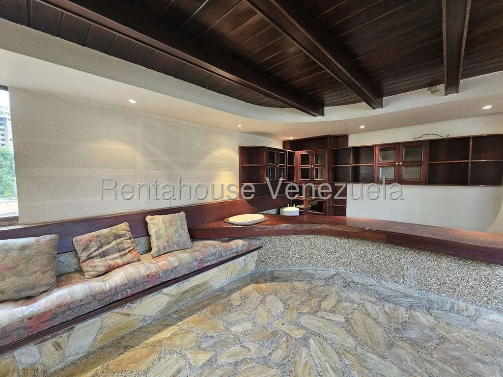 Apartamento en Santa Rosa de Lima, Caracas