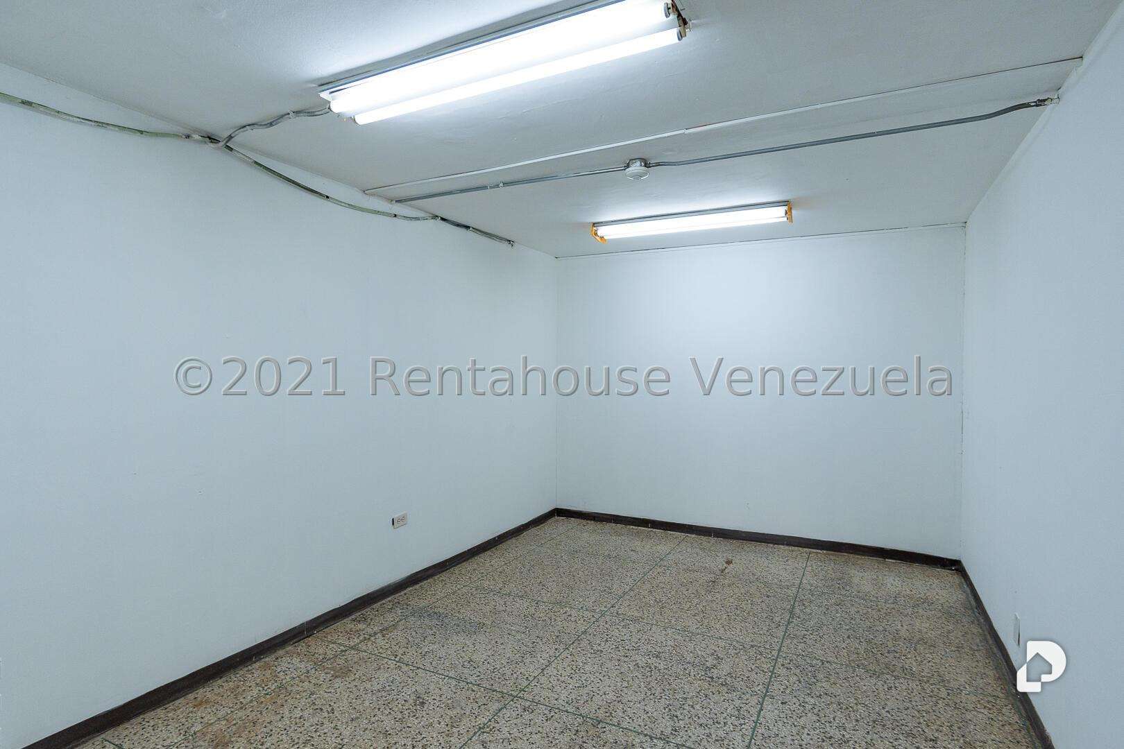 Edificio en Los Ruices, Caracas – 25