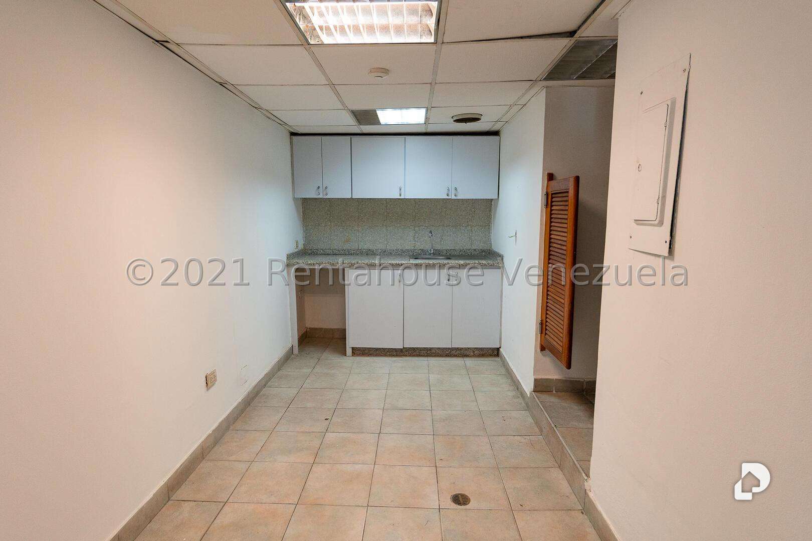 Edificio en Los Ruices, Caracas – 24