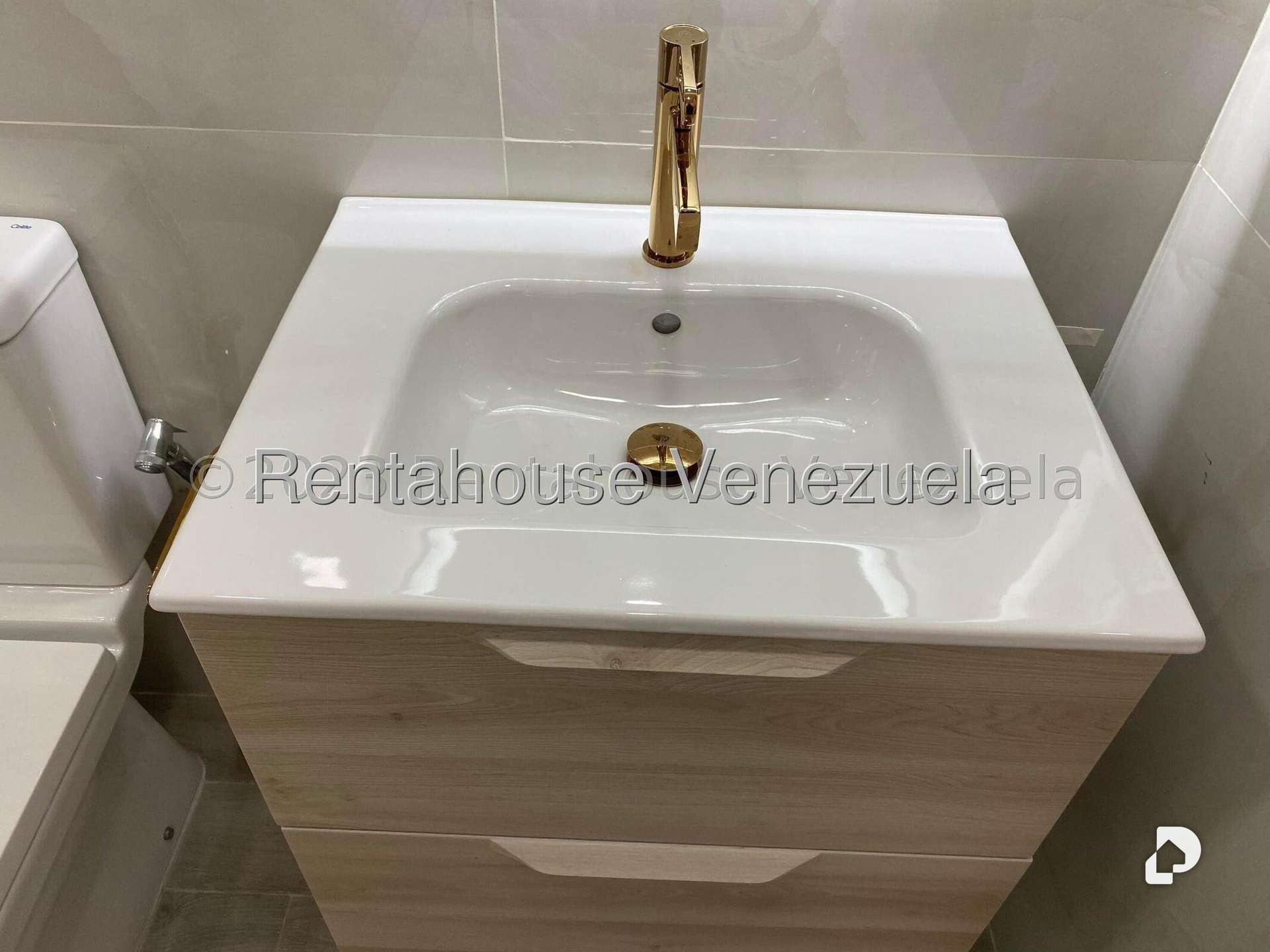 Apartamento en El Rosal, Caracas – 23