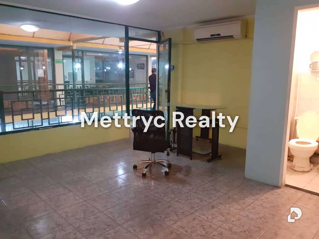 Local comercial en Av. Bolívar Norte, Valencia – 1