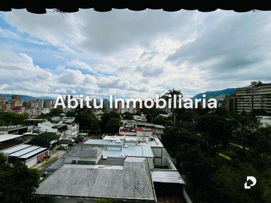 Apartamento en San Bernardino, Caracas – 2