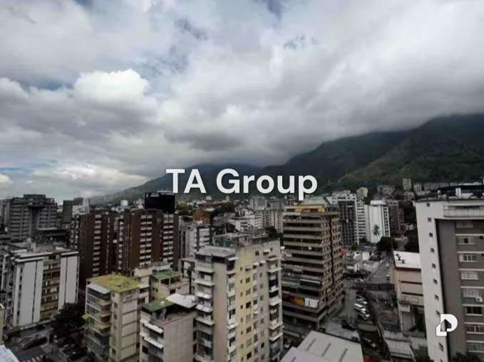 Apartamento en Los Palos Grandes, Caracas – 18