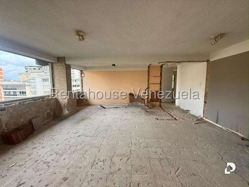 Apartamento en Los Palos Grandes, Caracas – 6