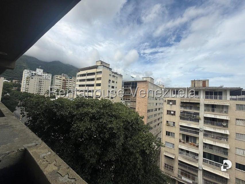 Apartamento en Los Palos Grandes, Caracas – 2