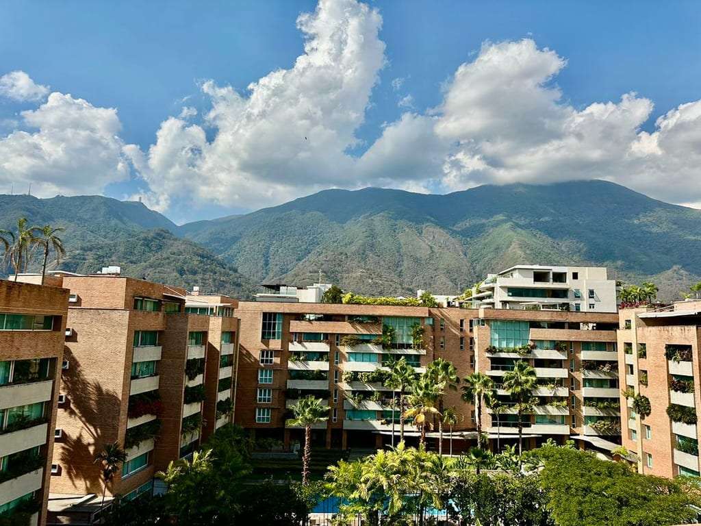Apartamento en Campo Alegre, Caracas - 1