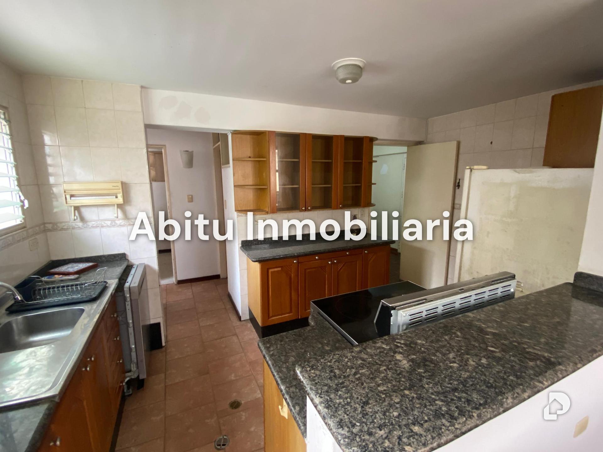 Apartamento en Santa Rosa de Lima, Caracas – 3