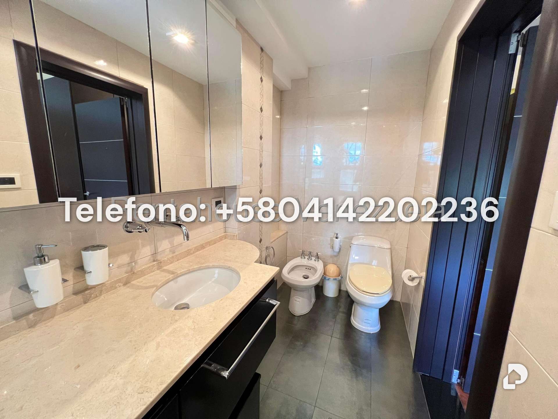 Casa en La Lagunita Country Club, Caracas – 26