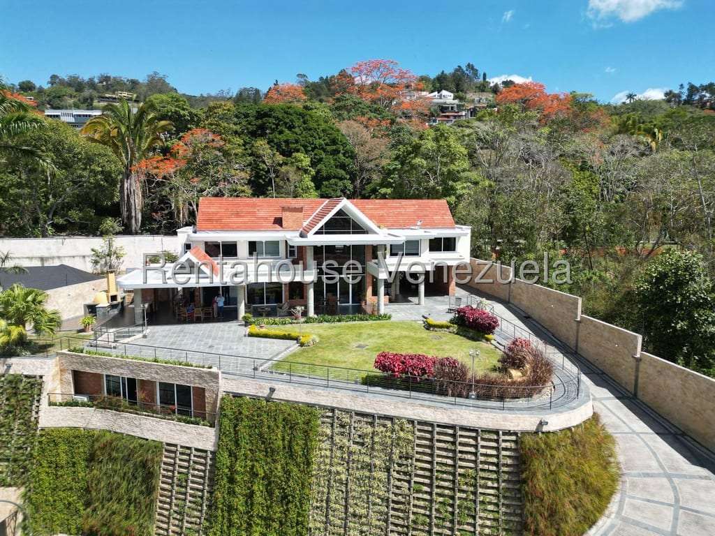 Casa en La Lagunita Country Club, Caracas