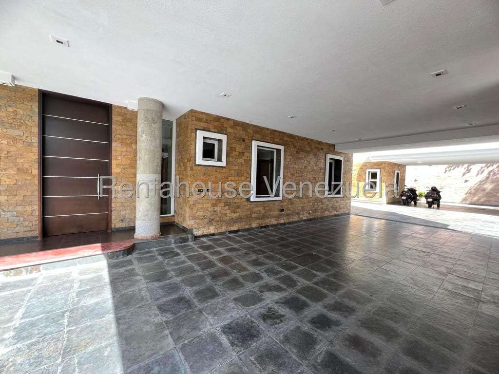 Casa en La Lagunita Country Club, Caracas