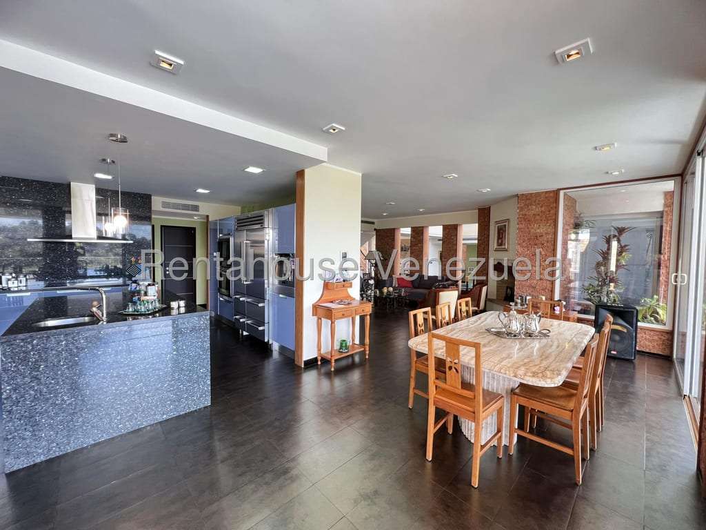 Casa en La Lagunita Country Club, Caracas
