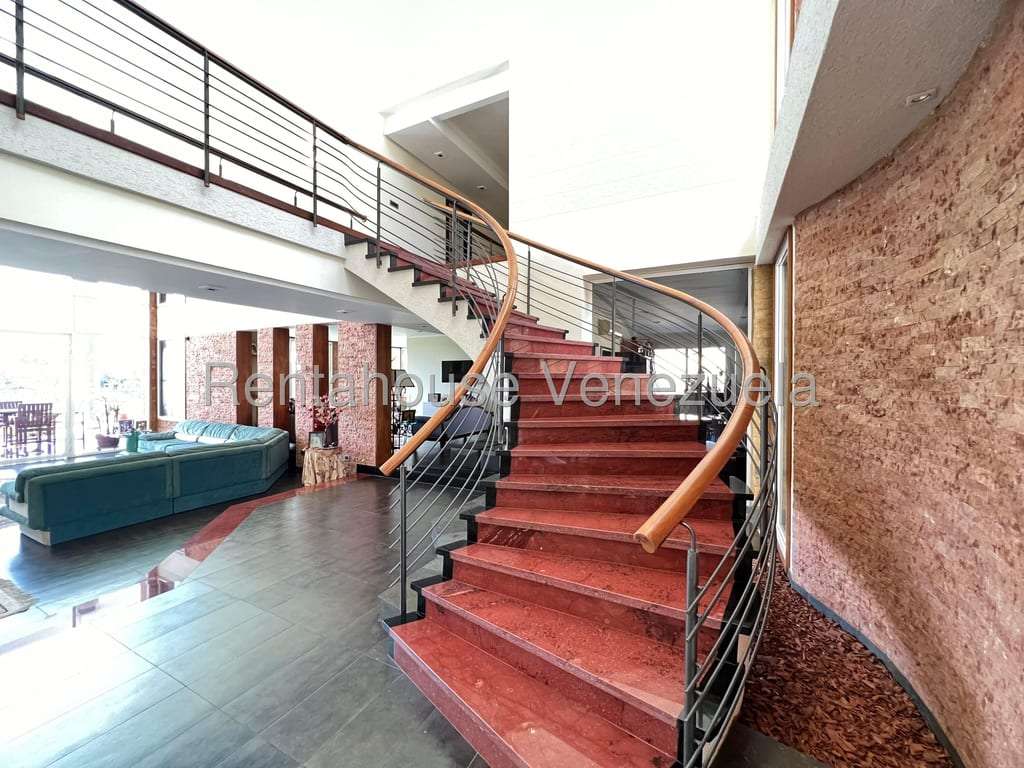 Casa en La Lagunita Country Club, Caracas