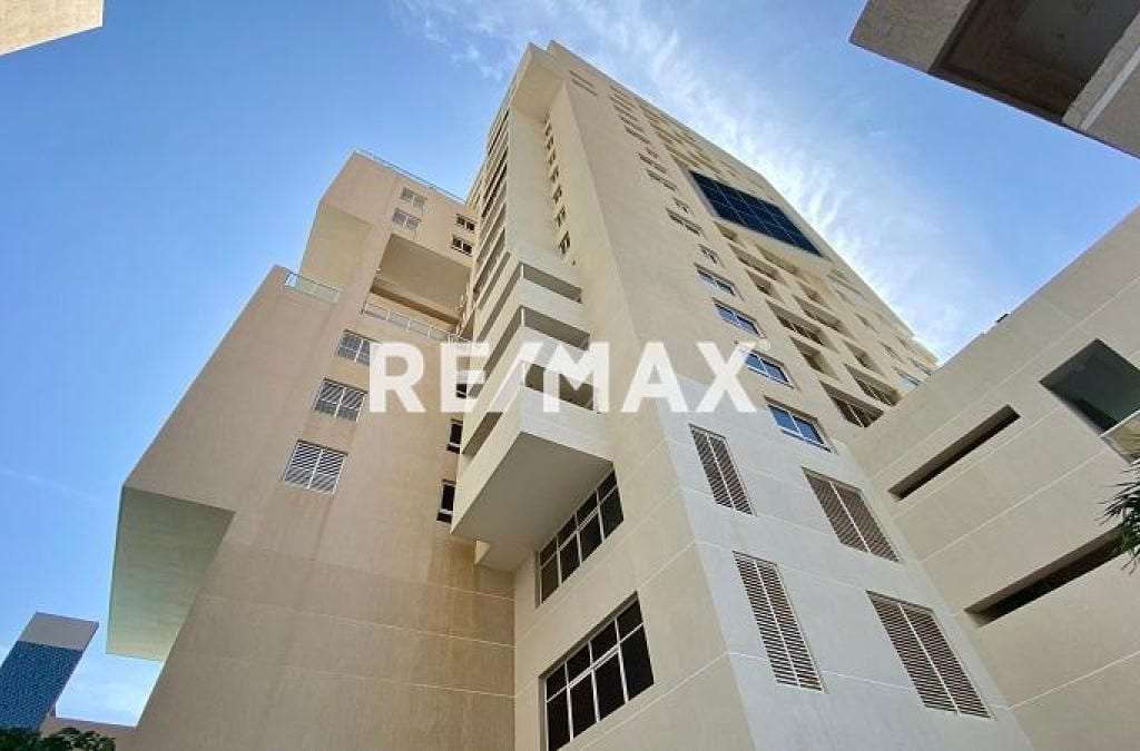 Apartamento en Residencias Atlantis, Maracaibo - 1