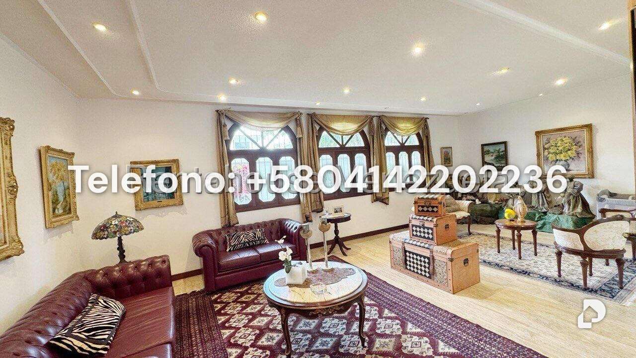 Casa en Lomas de La Lagunita, Caracas – 10