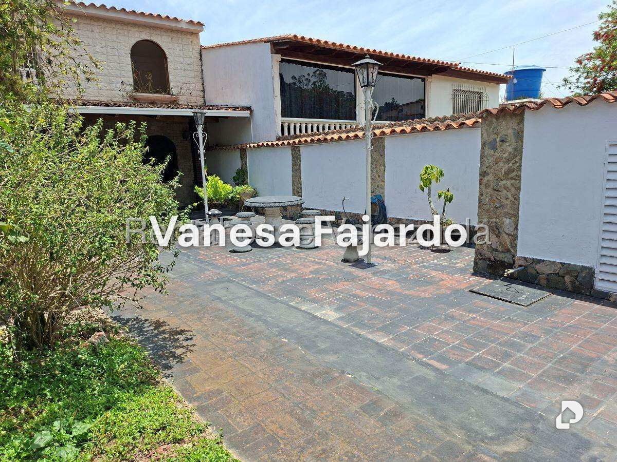 Casa en La Rosaleda, San Antonio de Los Altos – 4