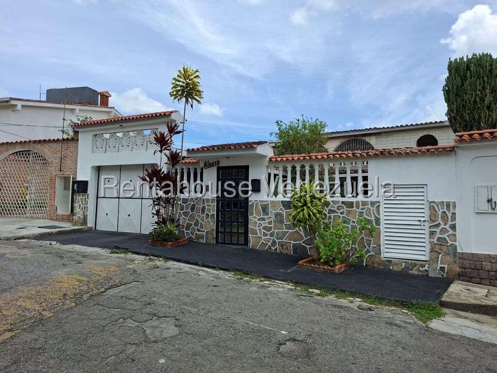 Casa en La Rosaleda, San Antonio de Los Altos - 1