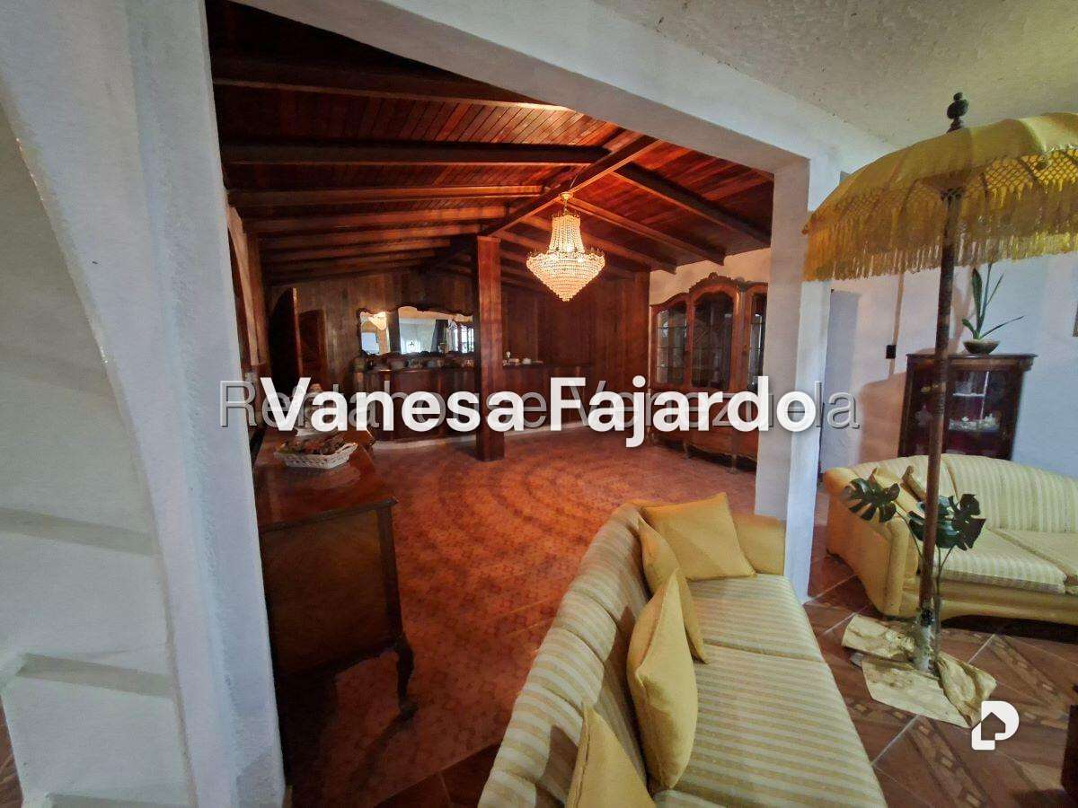 Casa en La Rosaleda, San Antonio de Los Altos – 8
