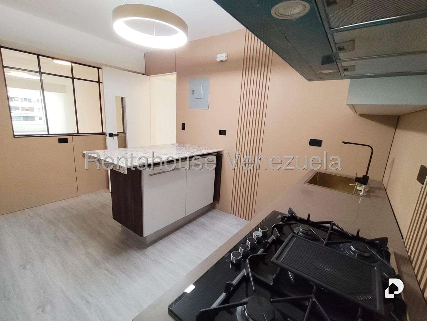 Apartamento en Santa Fe Sur, Caracas – 16