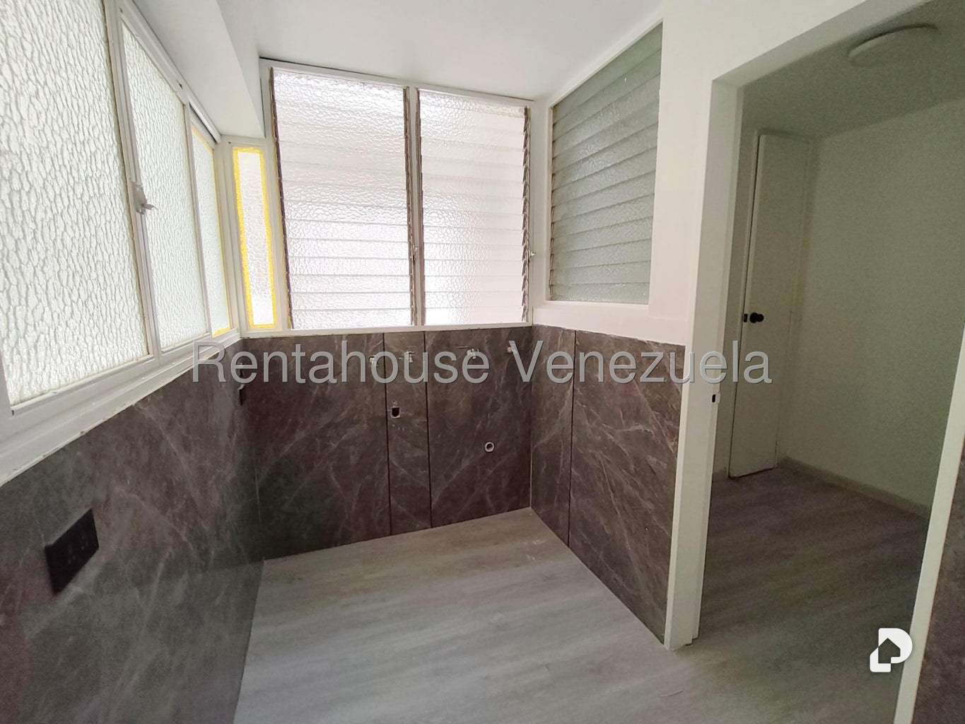 Apartamento en Santa Fe Sur, Caracas – 13