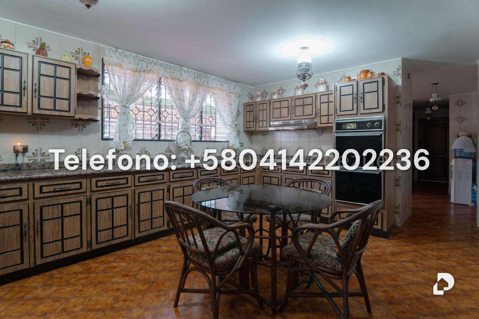 House in Cumbres de Curumo, Caracas – 20