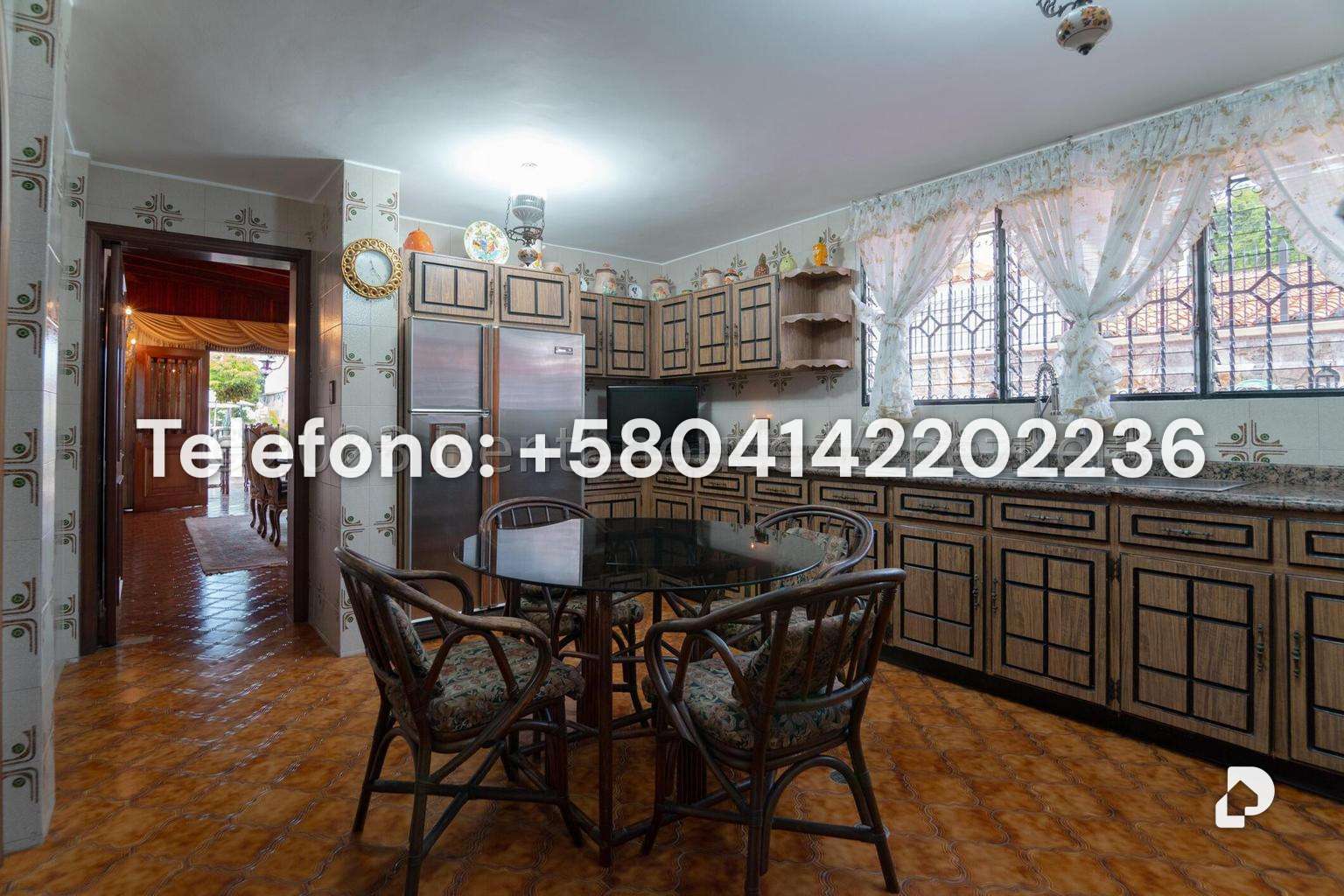 House in Cumbres de Curumo, Caracas – 21