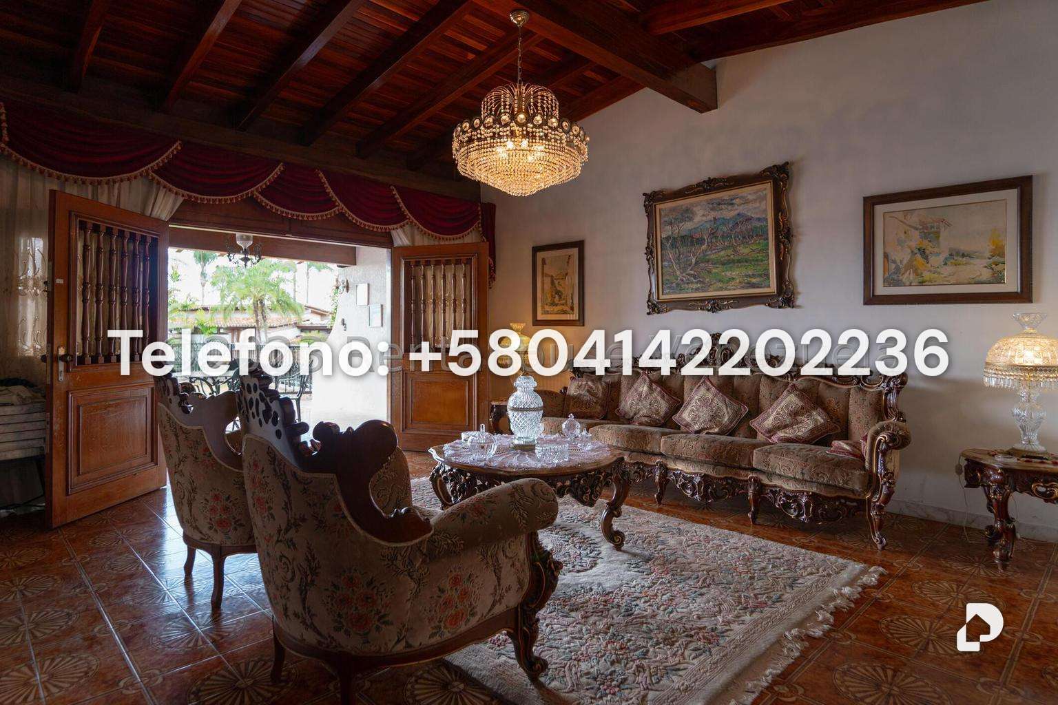 Casa en Cumbres de Curumo, Caracas – 36
