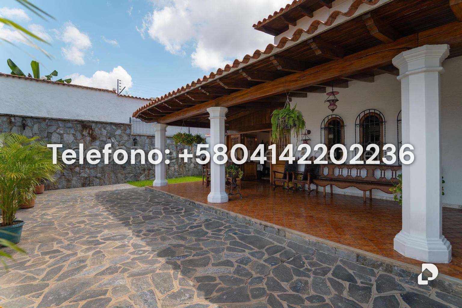 House in Cumbres de Curumo, Caracas – 13