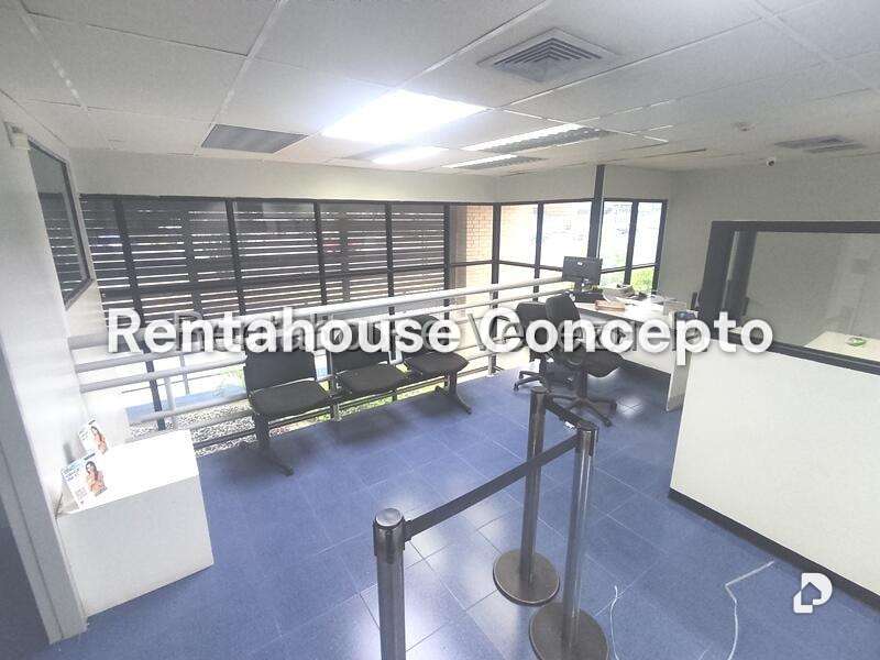 Local comercial en Los Jarales, San Diego – 9