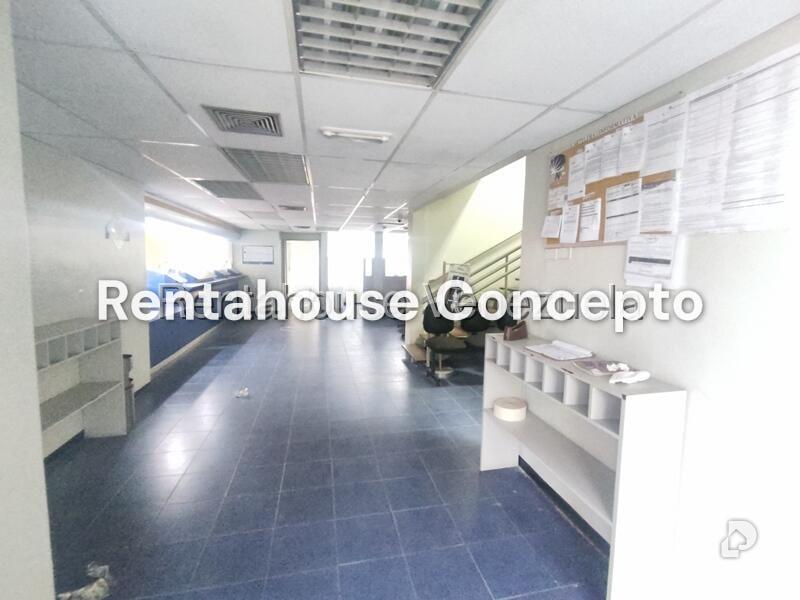 Local comercial en Los Jarales, San Diego – 2