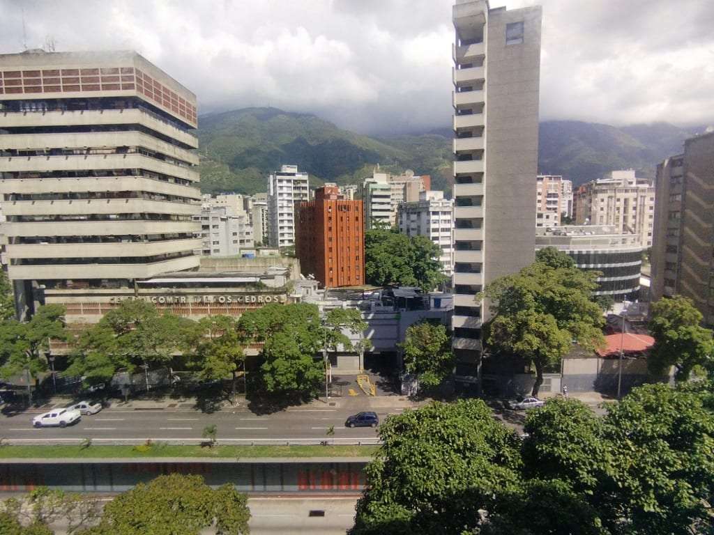 Apartamento en Plaza Venezuela, Caracas - 1