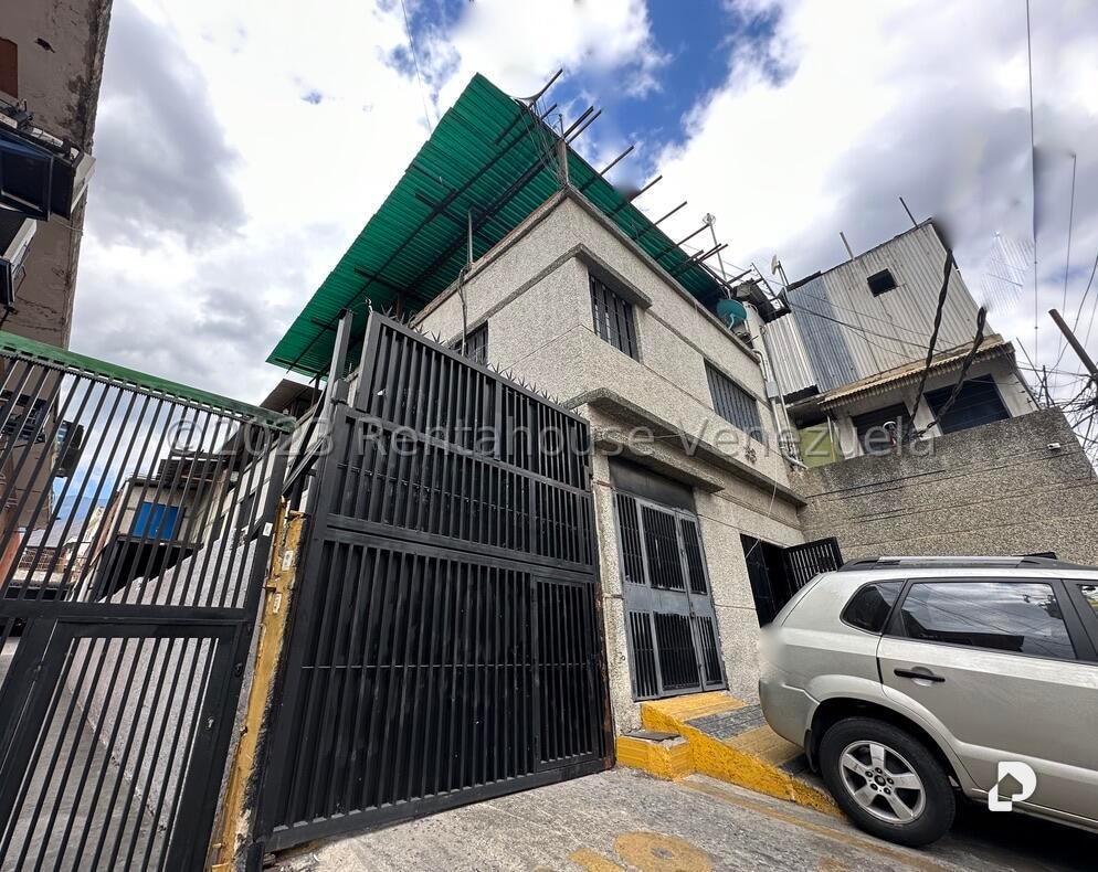 Edificio en Boleíta Sur, Caracas – 1