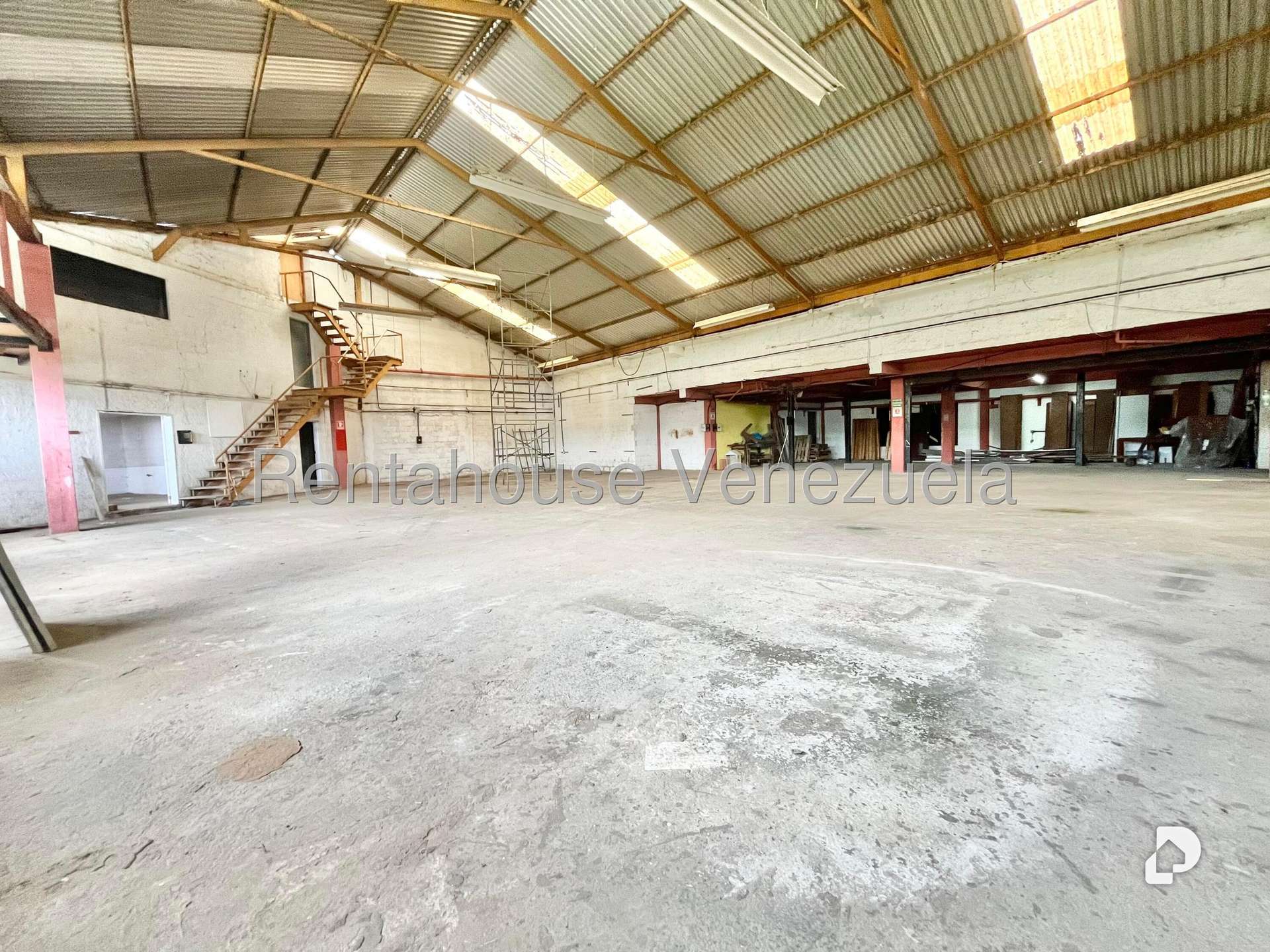 Local comercial en Mariche, Caracas – 3