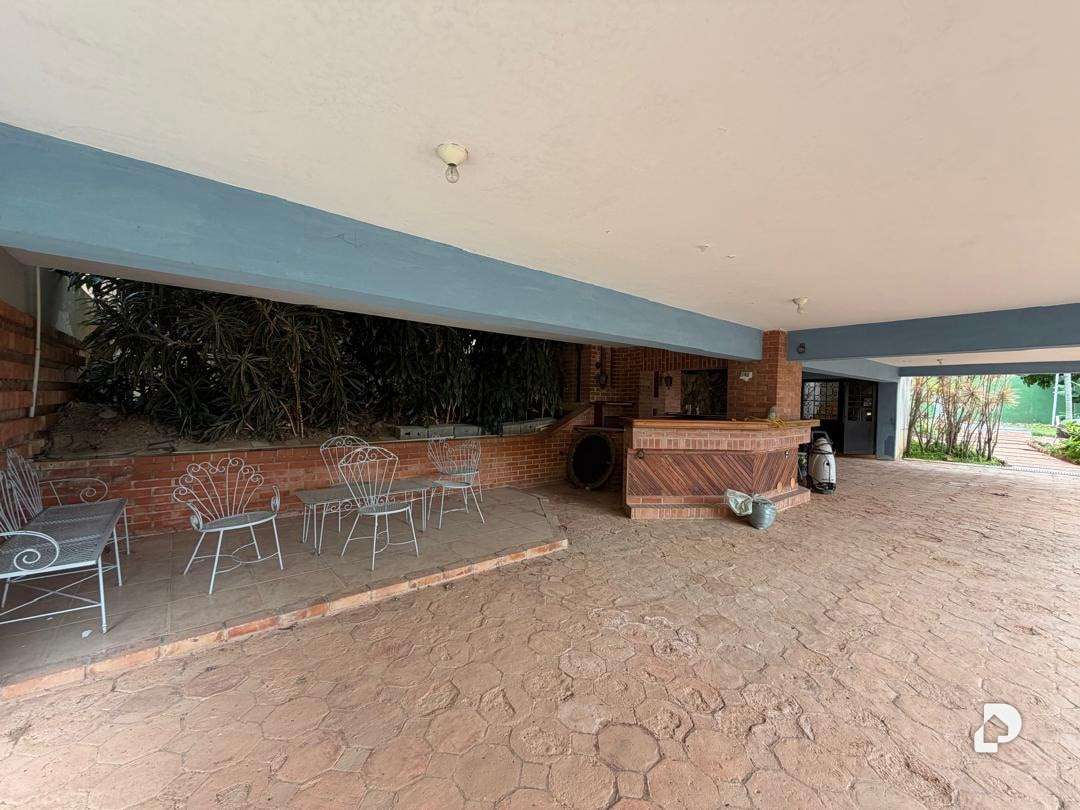 Casa en Cerro Verde, Caracas – 28
