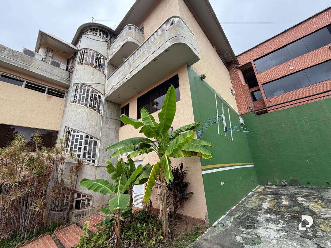 Casa en Cerro Verde, Caracas – 18
