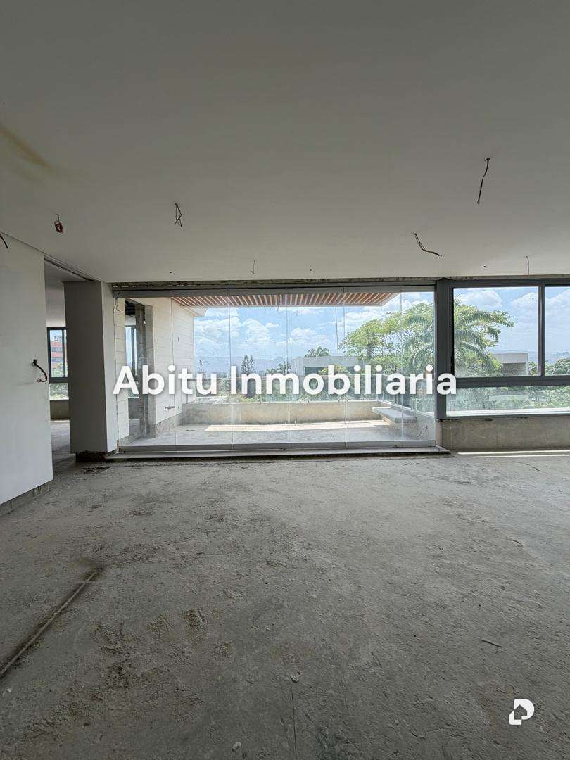 Apartamento en Altamira, Caracas – 13
