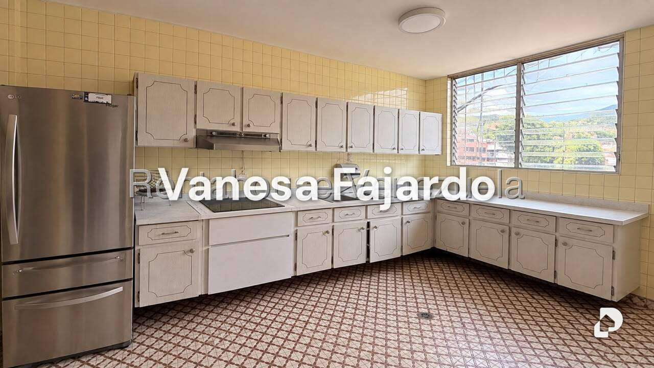 Apartamento en San Bernardino, Caracas – 9