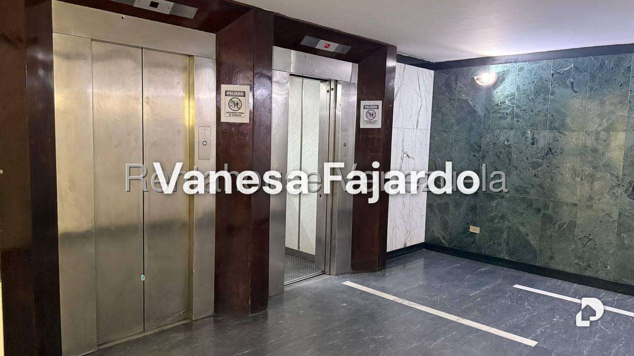 Apartamento en San Bernardino, Caracas – 3