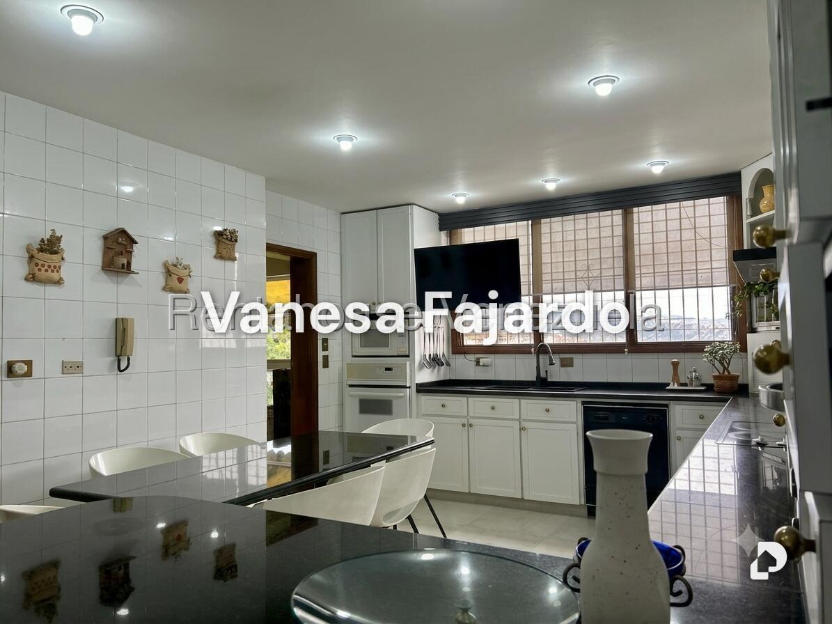 Casa en Colinas de Santa Mónica, Caracas – 4