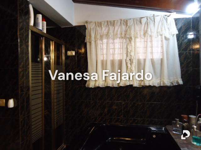 Casa en Colinas de Santa Mónica, Caracas – 27