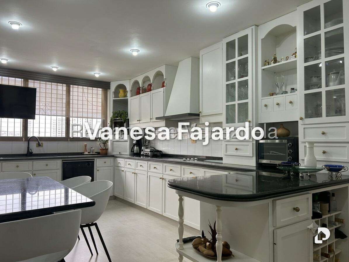Casa en Colinas de Santa Mónica, Caracas – 3