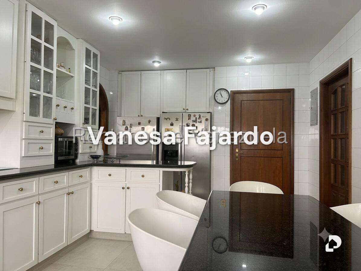 Casa en Colinas de Santa Mónica, Caracas – 5
