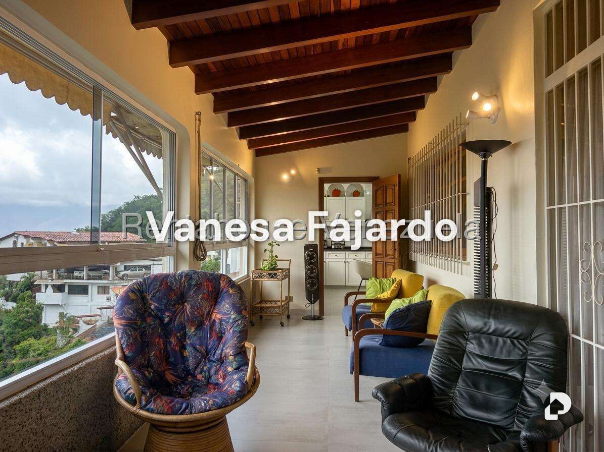 Casa en Colinas de Santa Mónica, Caracas – 11