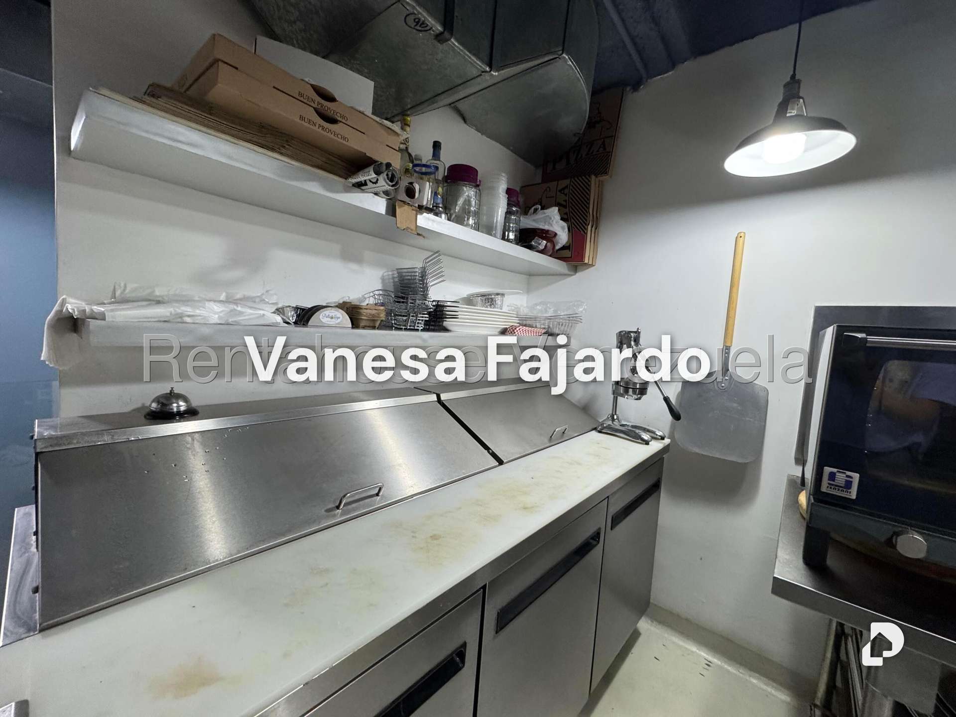Local comercial en Santa Fe Norte, Caracas – 16