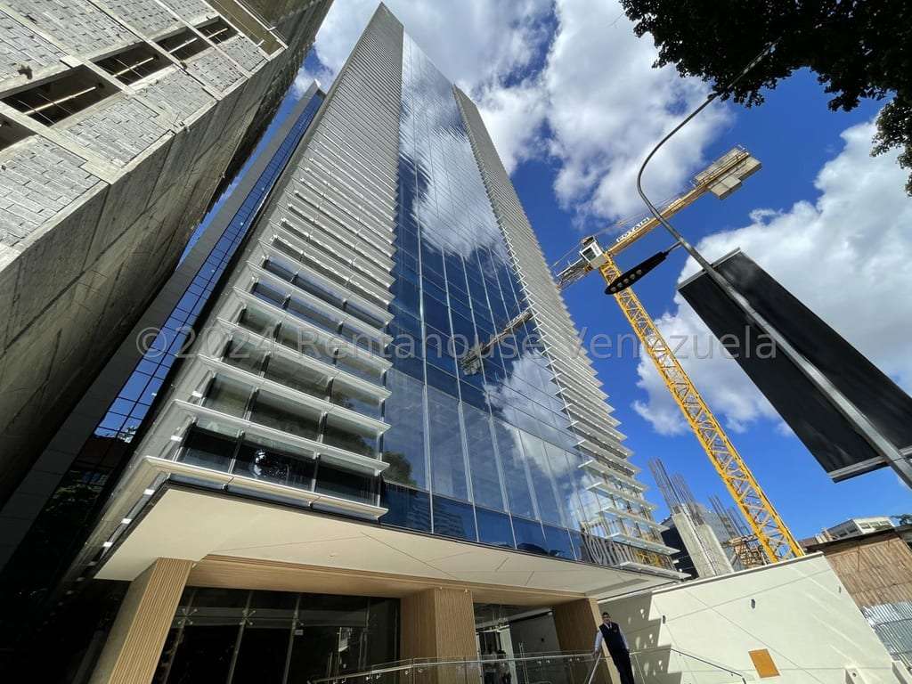 Commercial space in Las Mercedes, Caracas - 1