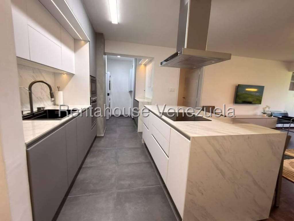 Apartamento en San Román, Caracas