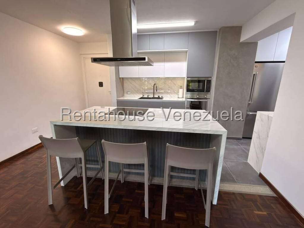 Apartamento en San Román, Caracas